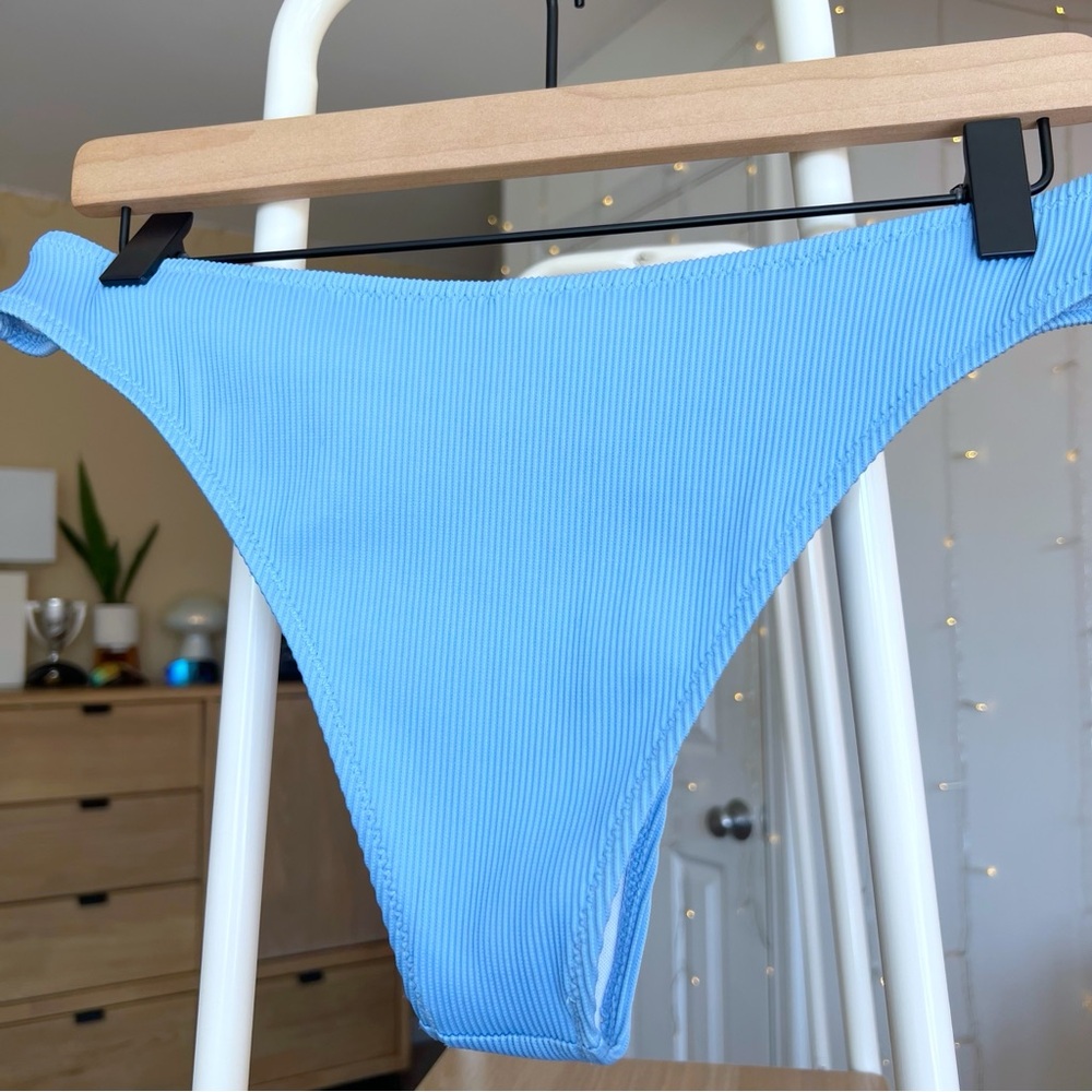 Zaful Light Blue Ribbed Cheeky Bikini Bottom - Picture 3 of 4